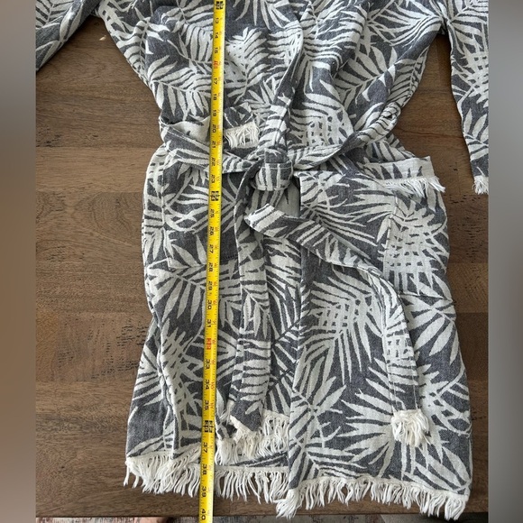 Boho Robe or Cover-Up Size Small NWT - Picture 6 of 7